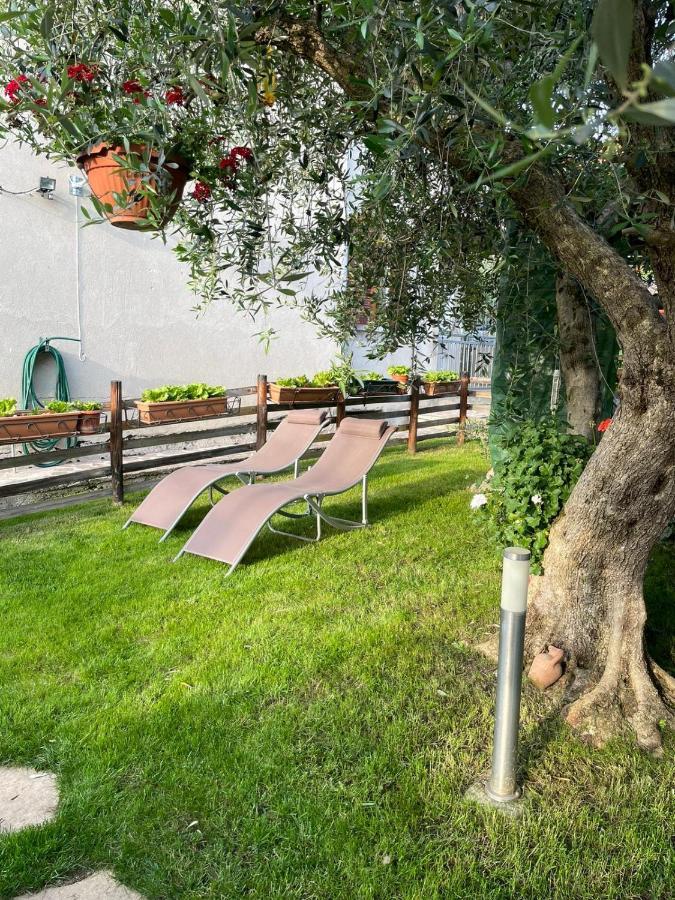 Casa Vacanze Collina Del Lago Pastrengo Exteriör bild
